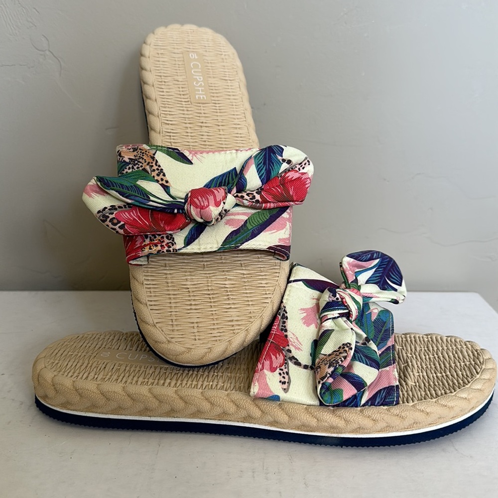 Slip-on Sandals!